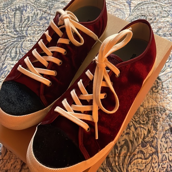 NIB Maroon Velvet Sneakers by SeaVees! Size 9 - Picture 1 of 6